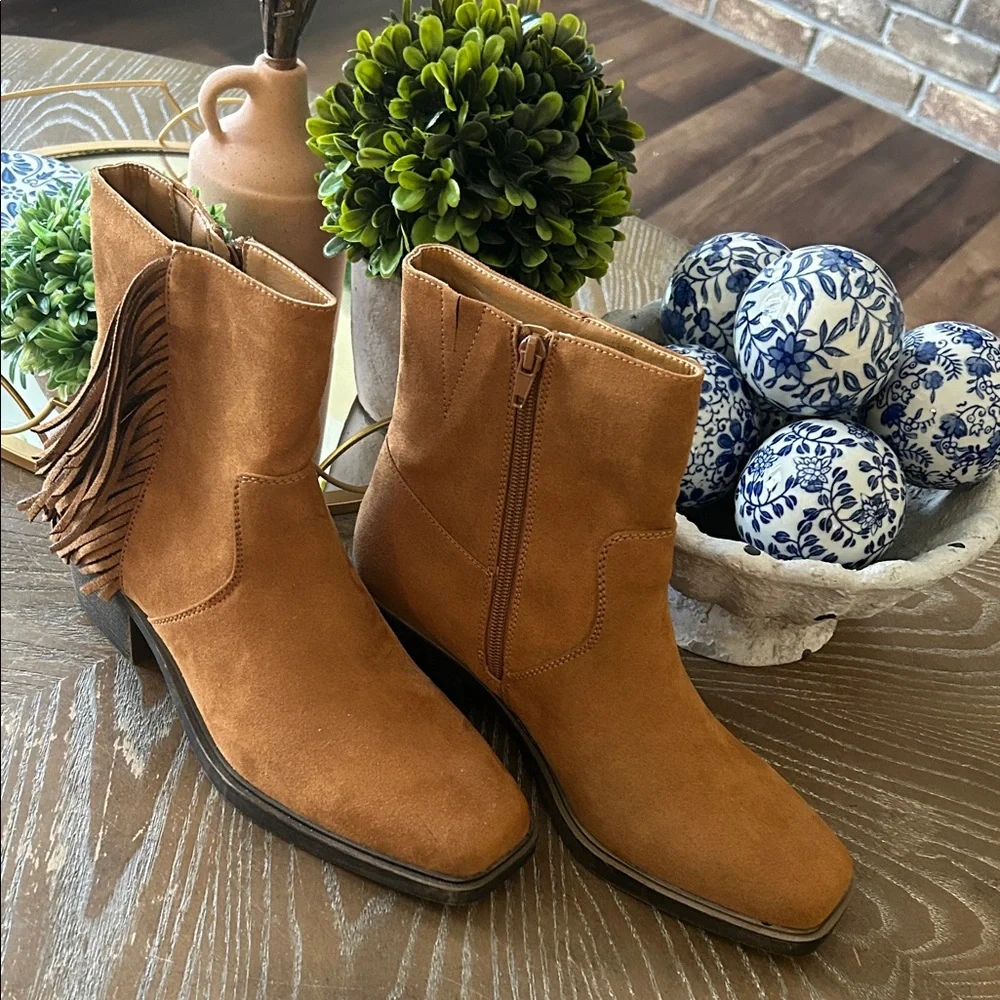 NWOT! Tan Faux Suede Western Fringe Low Heel Ankle Boots